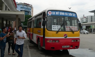 Đi xe buýt giá cao: Dân phía Tây Hà Nội bị thiệt?