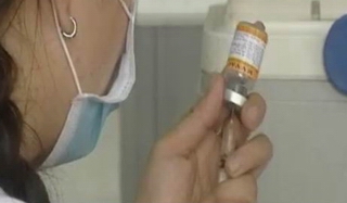 Tỷ lệ tiêm vét vắcxin sởi trên toàn quốc đạt mức 85%