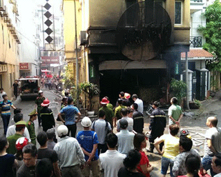 Cháy lớn ở quán Karaoke, 5 người thiệt mạng
