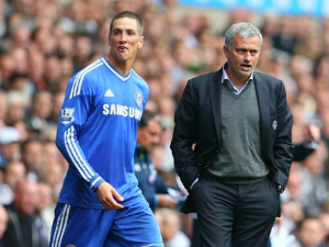 Mourinho xác nhận giữ Torres, “thải” Eto’o