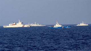 4 tàu Trung Quốc tấn công tàu CS biển Việt Nam