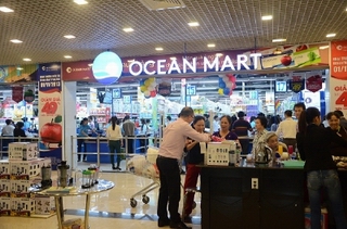 Kiểm tra thực phẩm tại siêu thị Ocean Mart
