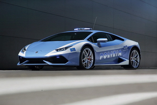 Thêm siêu phẩm Lamborghini cho cảnh sát Italia
