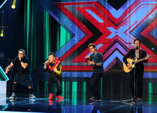 Thí sinh X-Factor khiến giám khảo phát cuồng