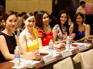 Hoa hậu Việt Nam 2014 sẽ có hoạt động hướng về biển Đông