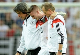 Đức choáng váng với chấn thương của Marco Reus!