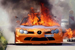 Mercedes-Benz ‘thiêu đốt’ thế giới xe sang