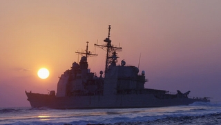 NATO đưa loạt tàu chiến đến Biển Đen dọa Nga