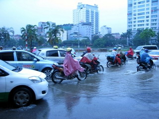 Cảnh báo mưa to gây ngập úng tại Hà Nội