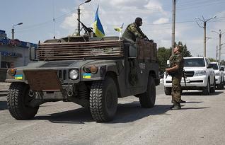 Quân ly khai Ukraine cầu cứu Nga