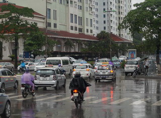 Taxi ngoại tỉnh vẫn được đưa khách vào Hà Nội