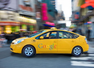 Xe không người lái Google khiến các hãng xe phát sốt
