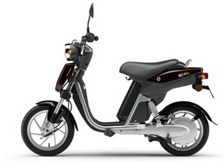 Yamaha phát triển xe máy điện 3 bánh mới