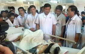 Ngành y tế nỗ lực cứu nạn nhân trong vụ tai nạn tại Lào Cai