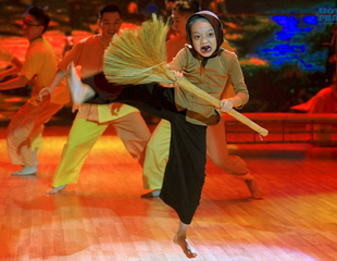  Bước nhảy Hoàn vũ nhí: Cười ngặt nghẽo với bà già bắt trộm Linh Hoa