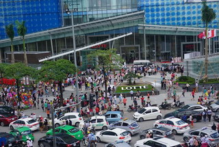 Hà Nội thu hồi bãi đỗ xe trước Lotte Center