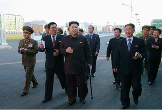Bí ẩn cây gậy ba toong của ông Kim Jong Un