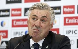 HLV Ancelotti mỉa mai Chủ tịch Blatter
