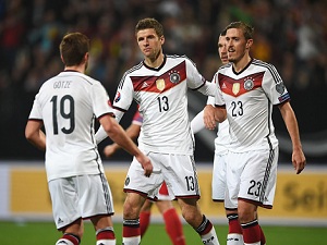 Vòng loại EURO 2016: Đức đại thắng, CR7 giành 3 điểm cho Bồ Đào Nha