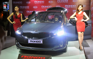 Kia Rondo tại Việt Nam giá từ 729 triệu