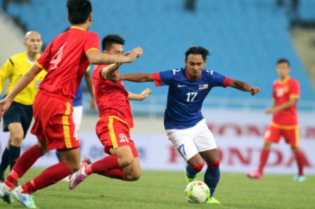 Chơi như mơ ngủ, tuyển Việt Nam vẫn thắng Malaysia