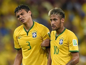 Neymar thăng chức, Thiago Silva nổi đóa