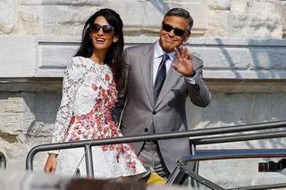 Vợ chồng tài tử George Clooney sắp nhận con nuôi