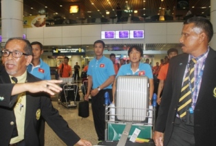 AFF Cup 2014: Tuyển Việt Nam đã có mặt tại Malaysia!