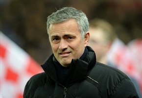 Chelsea độc chiếm ngôi đầu, HLV Mourinho vẫn lo sợ!