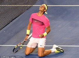 Nadal vất vả vượt qua vòng 2 Úc mở rộng