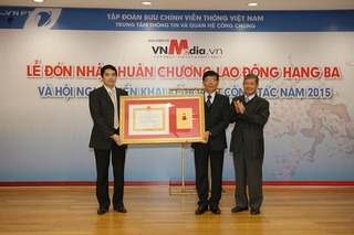 Báo điện tử VnMedia vinh dự đón nhận Huân chương Lao động hạng Ba