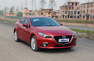 Tháng 1:: Mazda “cháy hàng” với doanh số gần 1.800 chiếc