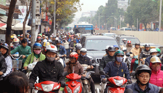  &quot;Thảm cảnh&quot; trên đường phố Hà Nội ngày áp Tết