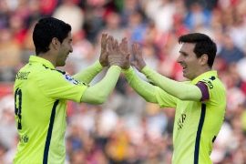 Messi lập công giúp Barca thắng dễ Granada