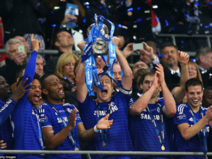 Hạ Tottenham, Chelsea giành danh hiệu đầu tiên