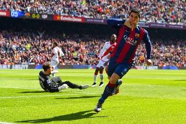 Messi lập hattrick, Barca chiếm ngôi đầu La Liga!