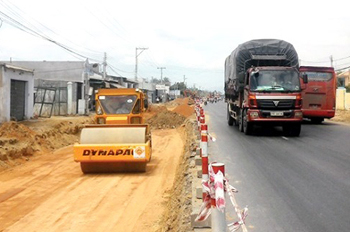 Sẽ &quot;trảm&quot; nhà thầu nếu vẫn chậm tiến độ dự án quốc lộ 1