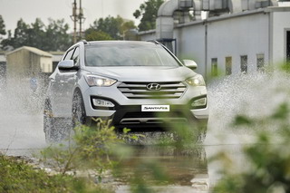 Xe Hyundai đồng loạt giảm giá tới 50 triệu