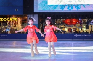 Hôm nay, Vinpearlland Ice Rink  tuyển sinh lần 2