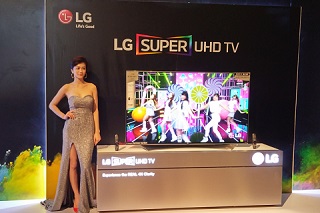 LG ra mắt TV 5K đầu tiên và lớn nhất tại Việt Nam
