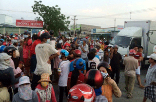 Vụ dân chặn xe trên quốc lộ 1: Phó Thủ tướng yêu cầu khắc phục