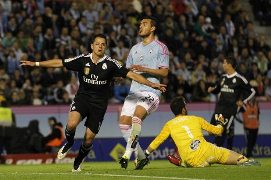 Chicharito lập cú đúp giúp Real đánh bại Celta Vigo