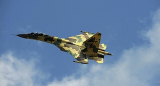 Su-35 hoành hành ở Biển Đông?