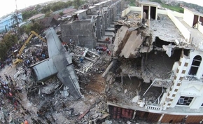 141 người thiệt mạng trong vụ rơi máy bay tại Indonesia