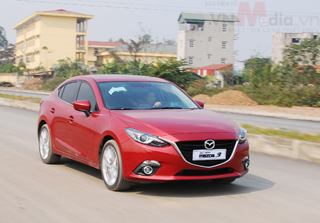 Mazda3 nổi bật Top 10 ô tô bán chạy nhất 6 tháng