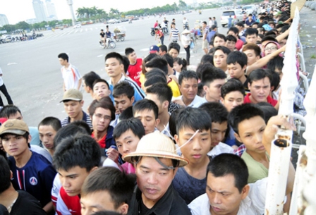 Trận Việt Nam - Man City: Chỉ 10.000 vé được bán trực tiếp