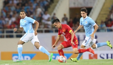 Man City thắng dễ 8-1 trước tuyển Việt Nam