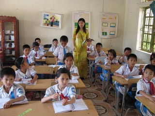 Hà Nội: Các trường được thu, chi tiền tài trợ