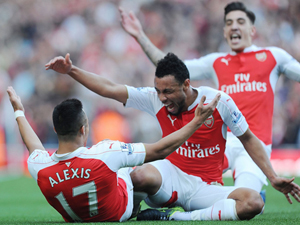 Vòng 8 Premier League: Sanchez thăng hoa, M.U ôm hận ở Emirates