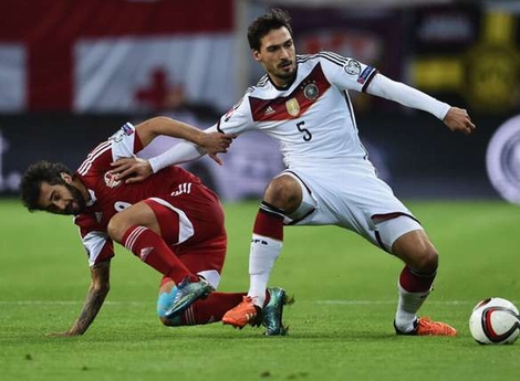 Tuyển Đức chật vật vượt giành vé dự Euro 2016